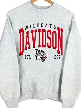 NCAA Davidson Wildcats Varsity Teams Shirt Sweatshirt Retro Sweater